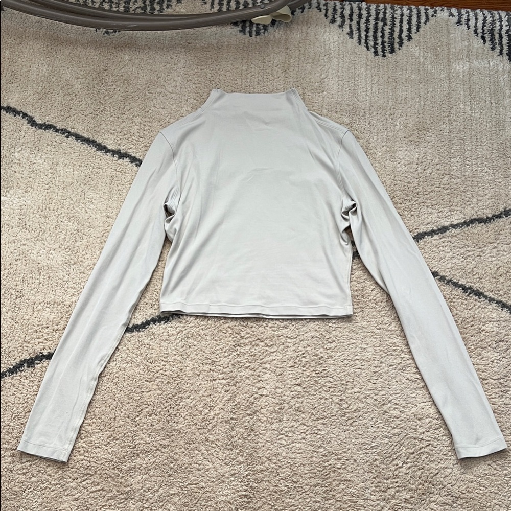 Lululemon Mock Neck Long Sleeve Crop Top